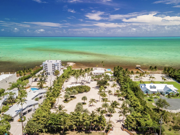 Islamorada Three Bedroom Home with Full Ocean View & Pool